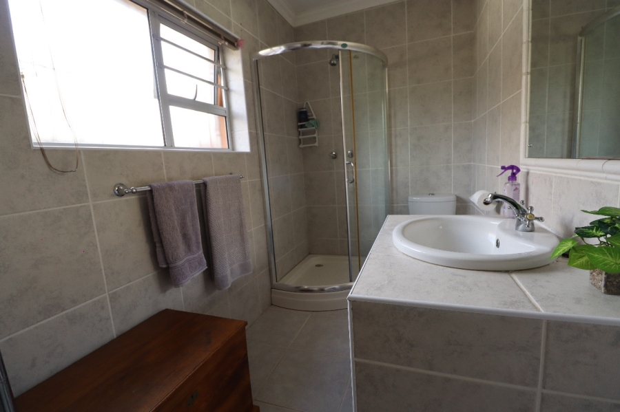 3 Bedroom Property for Sale in Kabega Park Eastern Cape